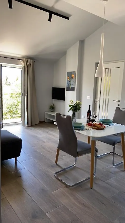 Appartamento Apartmani Zuzic Porec