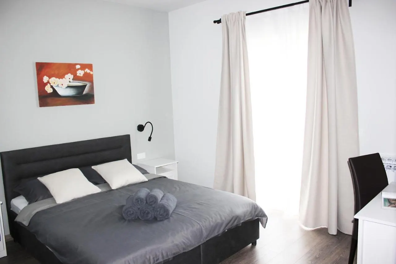Apartmani Zuzic Porec 0*,  Croazia